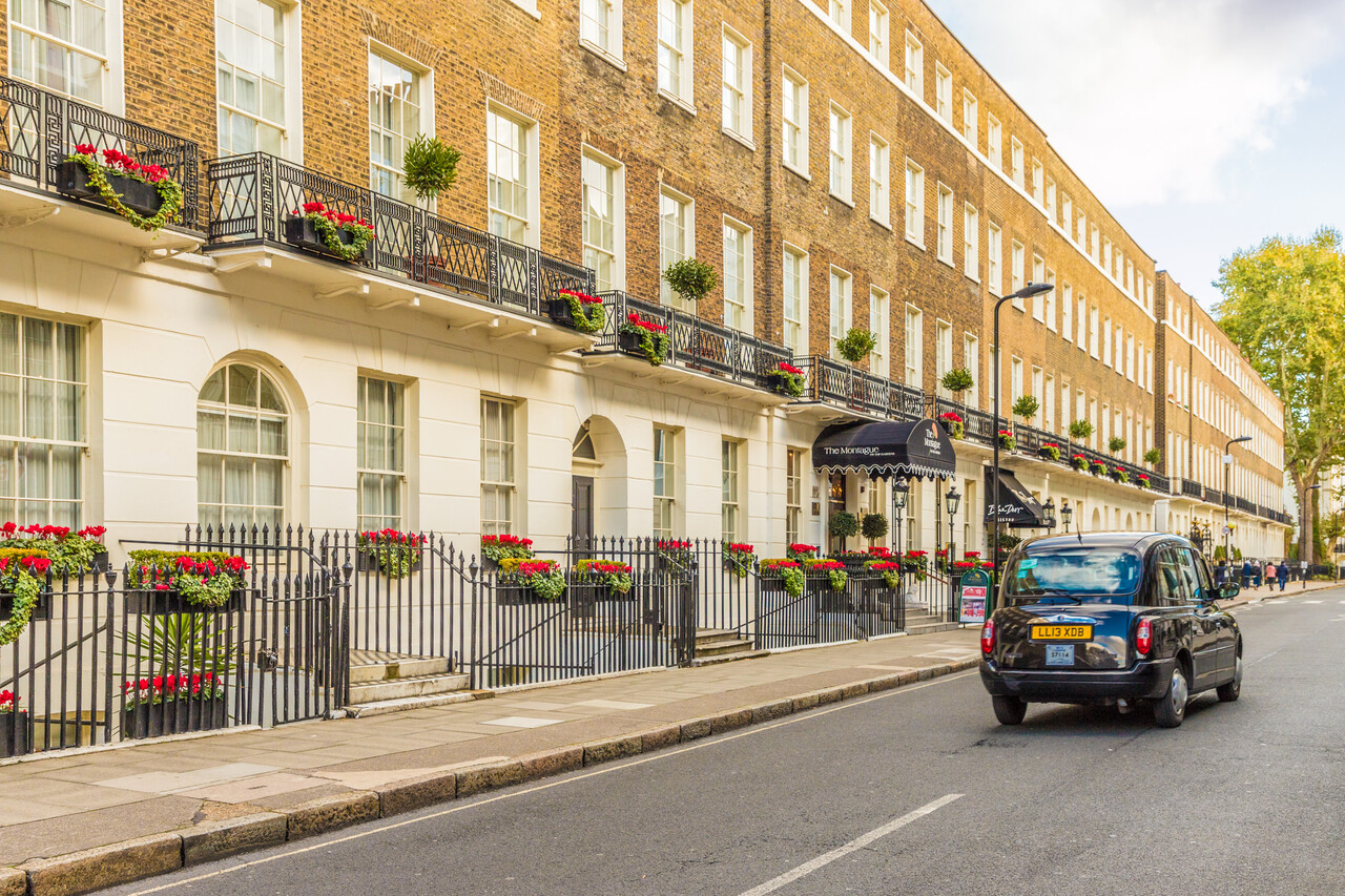 Bloomsbury London taxi